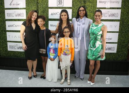 Los Angeles, Californie 7 mars 2020. Manuela Testolin, Cookie Johnson, Misty Copeland, Latanya Richardson Jackson, Dans Un Monde Parfait Le Monde Du Bon Déjeuner Au Four Seasons Hotel Los Angeles À Beverly Hills, En Californie, Le 7 Mars 2020. Crédit: Faye Sadou/Media Punch/Alay Live News Banque D'Images