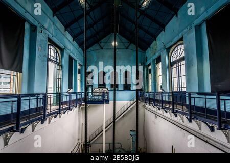 Vue intérieure de Titanic's Pump-House à Belfast, en Irlande du Nord. Banque D'Images