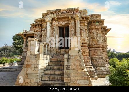 Les ruines antiques de l'architecture au fort Kumbhalgarh à Udaipur Rajasthan, Inde Banque D'Images