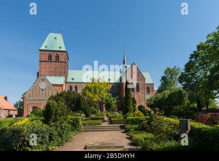 Cathédrale fondée par Henry le Lion, XIIe siècle, Ratzeburg, Old Dukedom de Lauenburg, Schleswig-Holstein, Allemagne du Nord, Europe centrale Banque D'Images