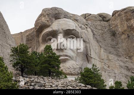 Le visage d'Abraham Lincoln sculpté dans la roche au Mt. Rushmore Dans Le Dakota Du Sud. Banque D'Images