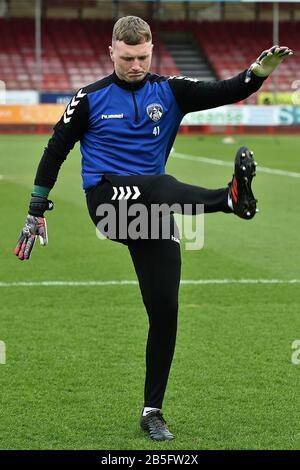 Crawley, Royaume-Uni. 7 mars 2020. Crawley, ANGLETERRE - 7 MARS Ellis Allen d'Oldham Athletic pendant le match de Sky Bet League 2 entre Crawley Town et Oldham Athletic au stade Broadfield, Crawley le samedi 7 mars 2020. (Crédit: Eddie Garvey | MI News) la photographie ne peut être utilisée qu'à des fins de rédaction de journaux et/ou de magazines, licence requise à des fins commerciales crédit: Mi News & Sport /Alay Live News Banque D'Images