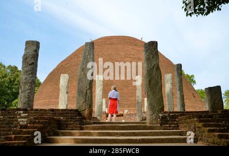 Sandagiri Stupa, Tissaharama, Sri Lanka Banque D'Images