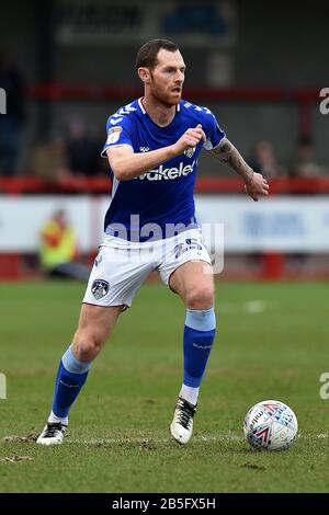 Crawley, ANGLETERRE - 7 MARS Chris McCann de Oldham Athletic pendant le match de la Sky Bet League 2 entre Crawley Town et Oldham Athletic au Broadfield Stadium, Crawley le samedi 7 mars 2020. (Crédit : Eddie Garvey | MI News) la photographie ne peut être utilisée qu'à des fins de rédaction de journaux et/ou de magazines, licence requise pour un usage commercial Banque D'Images