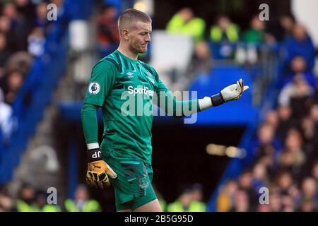 Londres, Royaume-Uni. 8 mars 2020. Jordan Pickford, gardien de but d'Everton en action. Match de la Premier League, Chelsea contre Everton au Stamford Bridge à Londres le dimanche 8 mars 2020. Cette image ne peut être utilisée qu'à des fins éditoriales. Utilisation éditoriale uniquement, licence requise pour une utilisation commerciale. Aucune utilisation dans les Paris, les jeux ou une seule édition de club/ligue/joueur. Pic par Steffan Bowen/ crédit: Andrew Orchard sports photographie/Alay Live News Banque D'Images