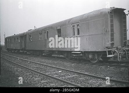Bombenangriff / Bombernacht auf deutschen Bahnhof / bombardement nuit à la gare allemande Banque D'Images