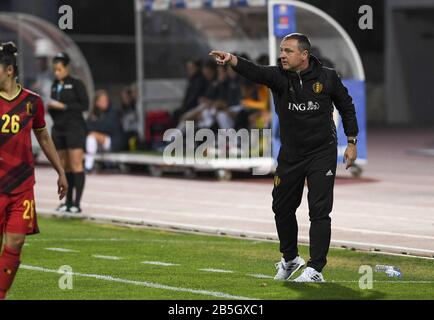 Parchal, Portugal. 7 mars 2020. Lagos, PORTUGAL: 7 mars l'entraîneur-chef belge Ives Serneels photographié pendant le match de football féminin entre les équipes nationales de Belgique a appelé les flammes rouges et le Portugal le deuxième jour de match de la coupe Algarve 2020, un prestigieux tournoi de womensocer amical au Portugal David Catry/SPP-Sportpix crédit: SPP Sport Press photo. /Alay Live News Banque D'Images