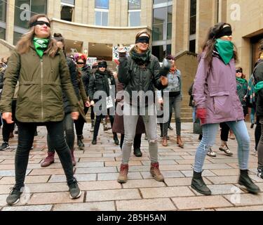 Glasgow, Ecosse, Royaume-Uni, 8 mars 2020: La journée internationale des femmes a vu une march4 femmes sur le style Mile of Scotland Buchanan Street. Copywrite Gerard Ferry/ Alay Live News Banque D'Images