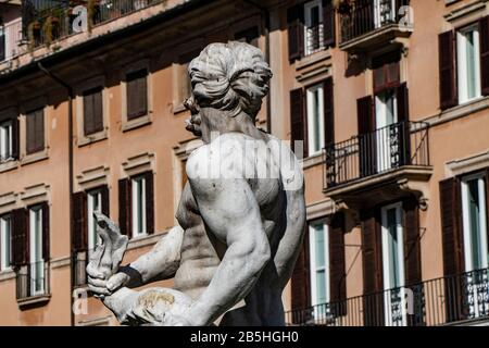 Détails architecturaux de Fontana del Moro Moro ou fontaine. Rome. Italie Banque D'Images