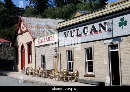 L'hôtel Vulcan dans la vieille ville minière de St Bathans, dans le centre d'Otago, en Nouvelle-Zélande. L'hôtel/pub date de 1882 et est censé être hanté. Banque D'Images