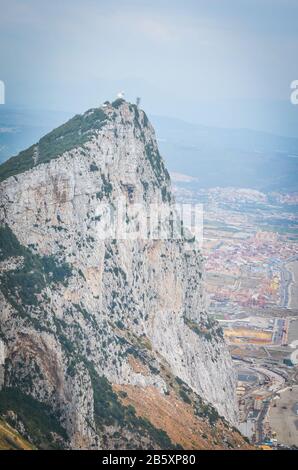 vue panoramique sur la ville de gibraltar et les environs Banque D'Images