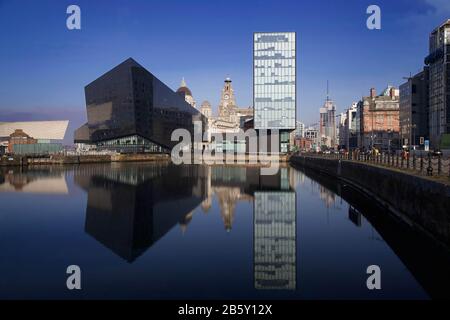 Canning Dock Basin, Royal Albert Dock, Liverpool Banque D'Images