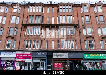Photo à angle bas du bâtiment Camphill Gate sur Pollokshaws Road, dans le sud de Glasgow. Banque D'Images
