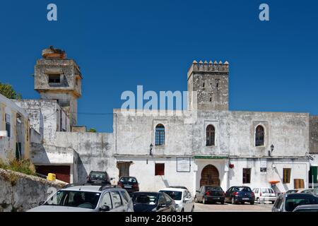 Tanger, vieille ville marocaine, située à la fois sur la mer Méditerranée et sur la côte de l'océan Atlantique. Ville industrielle et commerciale importante. Banque D'Images