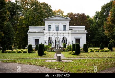 Villa 'Genowefa', Central Park, Sveksna, Lituanie Banque D'Images