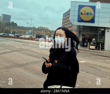 Glasgow, Écosse, Royaume-Uni, 9 mars 2020: Masques de coronavirus qui sont répandus parmi les étudiants locaux de Partick dans la ville. Copywrite Gerard Ferry/ Alay Live News Banque D'Images