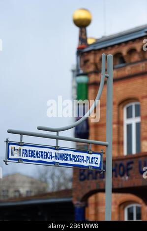 20 février 2020, Basse-Saxe, Uelzen: Hundertwasser, né à Vienne en 1928, a trouvé la ligne droite "sans but." photo: Philipp Schulze/dpa Banque D'Images