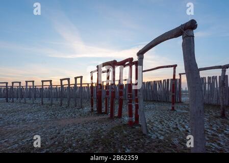 22 janvier 2019, Saxe-Anhalt, Pömmelte: Vue sur le sanctuaire de l'anneau Pömmelte. Les archéologues appellent le Ring fossé le Stonehenge allemand. Photo : Stephan Schulz/dpa-Zentralbild/ZB Banque D'Images