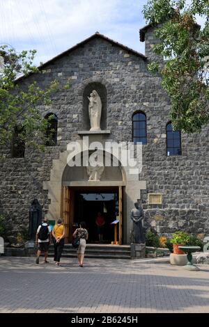 Chapelle De La Maternité De Marys, Cerro San Cristóbal, Santiago City, Chili. Banque D'Images