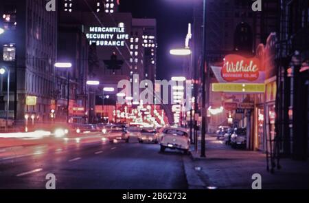 Scène de nuit de Dallas Texas en 1956 Banque D'Images