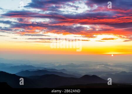 Japon, Honshu, Préfecture De Yamagata, Mt. ZAO san lever de soleil Banque D'Images