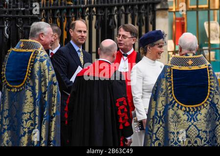 Londres, Royaume-Uni. 9 Mars 2020. Le comte et la comtesse de Wessex quittent l'abbaye de Westminster après avoir assisté au service annuel de l'église le jour du Commonwealth. Crédit: Stephen Chung / Alay Live News Banque D'Images