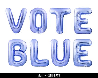 Votez les mots bleus faits de ballons gonflables rouges et bleus isolés sur fond blanc Banque D'Images
