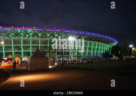 Gelora Bung Karno At Night, Senayan, Jakarta Banque D'Images