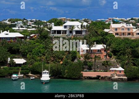 Maisons Dans La Baie De Pitt, Hamilton City, Pembroke Parish, Bermudes Banque D'Images