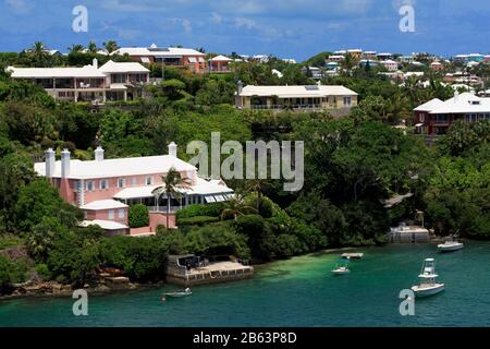 Maisons Dans La Baie De Pitt, Hamilton City, Pembroke Parish, Bermudes Banque D'Images