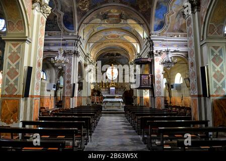 Turin, Italie. 9 mars 2020. Une vue générale de l'église déserte de Candiolo, en Italie, lutte contre la deuxième épidémie de virus la plus meurtrière au monde après la Chine et a imposé un verrouillage virtuel au nord du pays, Le Premier ministre italien Giuseppe Conte a annoncé la fermeture de la région italienne de la Lombardie pour tenter de mettre fin à l'épidémie de coronavirus en cours dans le pays italien. Le nombre de cas confirmés de la maladie de Coronavirus COVID-19 en Italie a grimpé jusqu'à au moins 6387, alors que le nombre de décès a dépassé 366. Crédit: Sopa Images Limited/Alay Live News Banque D'Images