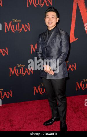 Los Angeles, États-Unis. 9 mars 2020. Los ANGELES, CA: 09, 2020: Jun Yu à la première mondiale de Disney's 'mulan' au théâtre El Capitan. Crédit Photo : Paul Smith/Alay Live News Banque D'Images