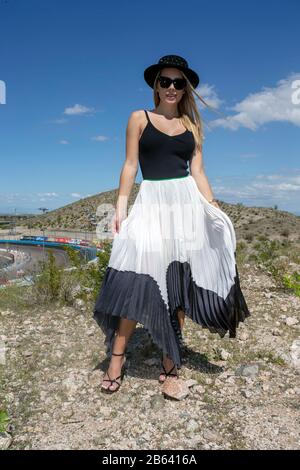 Avondale, Arizona, États-Unis. 8 mars 2020. Ashley Busch prend sur la piste pour le FanShield 500 à Phoenix Raceway à Avondale, Arizona. (Image De Crédit : © Logan Arce/Asp) Banque D'Images