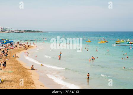 Protaras. Chypre - 5 Octobre 2018 : Plage De Fig Tree Bay À Protaras. Chypre. Banque D'Images