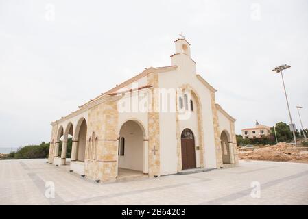 Protaras. Chypre - 9 Octobre 2018 : Chapelle Saint-Andreas Paramount Protaras Sur Chypre. Banque D'Images