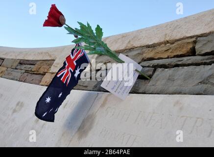 Fromelles , France:17 Jul,2010 coin VC le matin du service. Jayne Russell/Alay Stock Image Banque D'Images