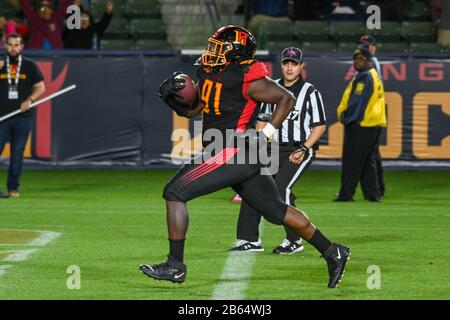 La Wildcats défensive attaquez Boogie Roberts (91) lance le ballon pour un Touchdown lors d'un match de football XFL contre les Tampa Bay Vipers, dimanche 8 mars 2020, à Carson, Californie, États-Unis. (Photo par IOS/Espa-Images) Banque D'Images