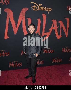 Los Angeles, États-Unis. 9 mars 2020. Jun Yu arrive à la première mondiale MULAN de Disney tenue au Dolby Theatre à Hollywood, CA le lundi 9 mars 2020. (Photo De Athanlee B. Mirador/Sipa Usa) Crédit: Sipa Usa/Alay Live News Banque D'Images
