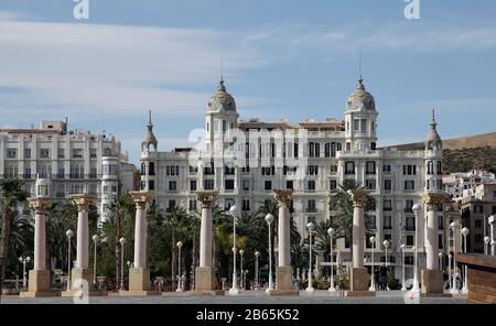 La Casa Carbonell sur le Passeig Esplanada d'Espanya dans la ville d'Alicante en Espagne Banque D'Images