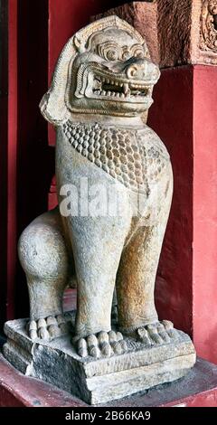 Lion, Angkoiran, 12ème au 13ème siècle C, grès, Asie, Phnom Penh, Cambodge, Villes de la capitale, Musée national De Phnom Penh Banque D'Images