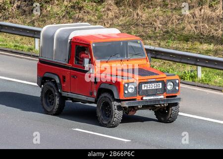 1996 trafic automobile britannique, transport, véhicules modernes, berline, véhicules mobiles, 4x4 utilitaire 4x4, routes, moteurs, automobile sur l'autoroute Banque D'Images