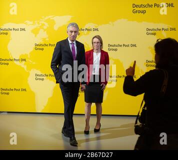 Troisdorf, Allemagne. 10 mars 2020. Troisdorf, Allemagne, 10 mars 2020, conférence de presse annuelle du groupe Deutsche Post DHL au DHL Innovation Center, le PDG Frank Appel et le directeur financier Melanie Kreis. Crédit: Juergen Schwarz/Alay Live News Banque D'Images