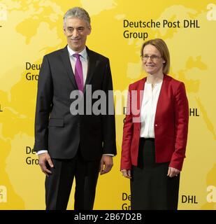 Troisdorf, Allemagne. 10 mars 2020. Troisdorf, Allemagne, 10 mars 2020, conférence de presse annuelle du groupe Deutsche Post DHL au DHL Innovation Center, le PDG Frank Appel et le directeur financier Melanie Kreis. Crédit: Juergen Schwarz/Alay Live News Banque D'Images