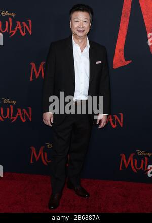 Hollywood, États-Unis. 9 mars 2020. Hollywood, LOS ANGELES, CALIFORNIE, États-Unis - 09 MARS : l'acteur Tzi Ma arrive au World Premiere De Disney's 'mulan', qui s'est tenu au El Capitan Theatre et au Dolby Theatre le 9 mars 2020 à Hollywood, Los Angeles, Californie, États-Unis. (Photo De Xavier Collin/Image Press Agency) Crédit: Image Press Agency/Alay Live News Banque D'Images