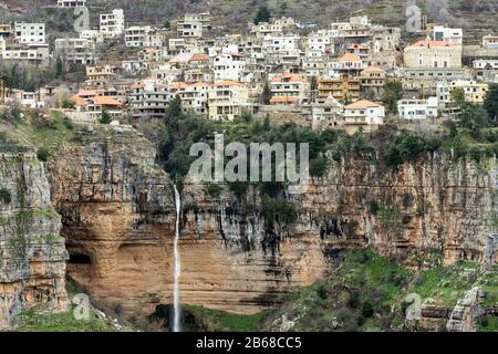 Village De Bqerqacha Bsharri, Liban Banque D'Images