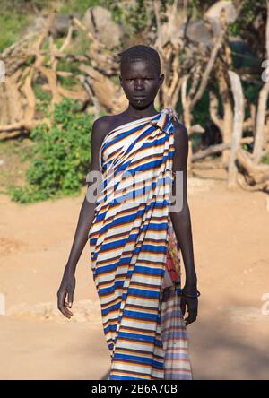 Portrait d'une jeune femme de la tribu Larim, Boya Mountains, Imatong, Soudan du Sud Banque D'Images