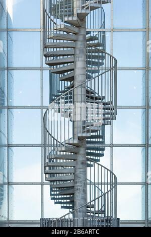 Escalier en colimaçon à l'extérieur du Perlan, Reykjavik, Islande Banque D'Images