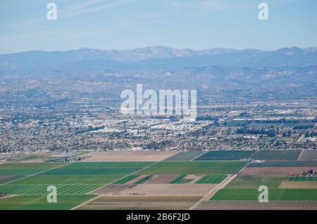 Vue aérienne d'une ville, Oxnard, Ventura County, Californie, États-Unis Banque D'Images