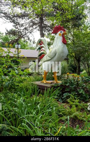 La sculpture « Liberty Chicken » dans LaPolt Park, Liberty, New York Banque D'Images