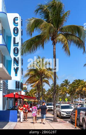 The Colony Hotel, Ocean Drive, Miami Beach, Floride, États-Unis. Banque D'Images